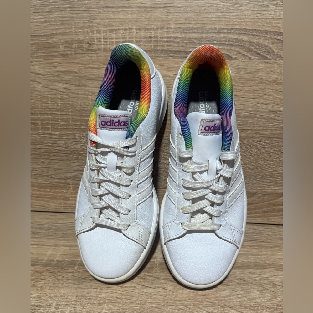 Adidas Shoes Womens 7 Grand Court Rainbow heart Low Top Sneakers H01054 White - Picture 3 of 10